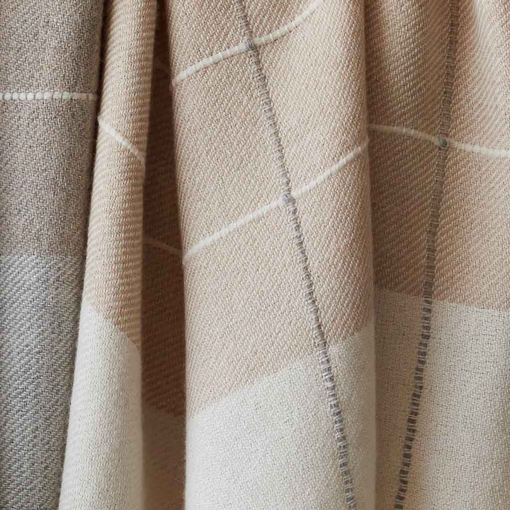 Aurora Alpaca Throw - Image 5