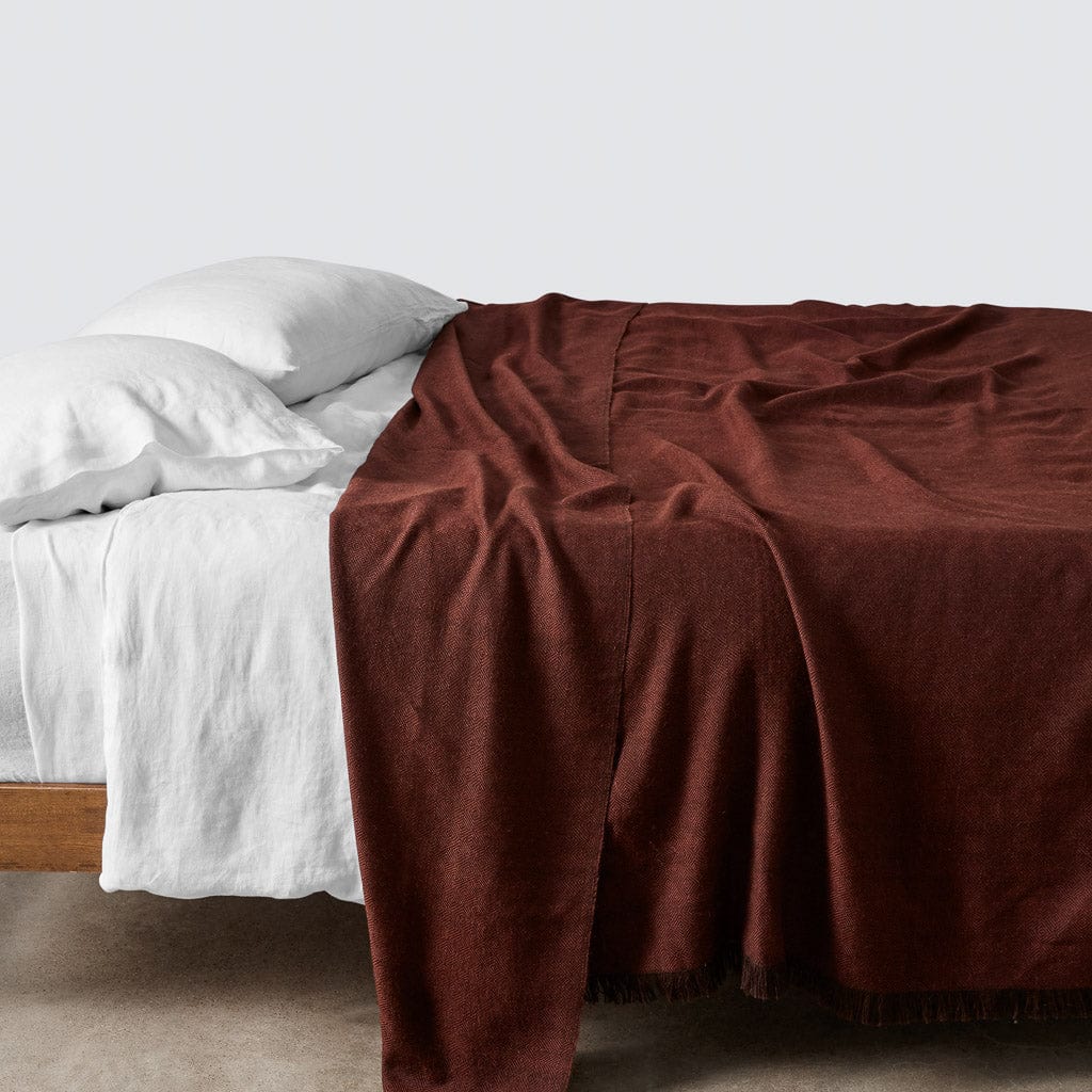 La Calle Alpaca Bed Blanket - Image 11