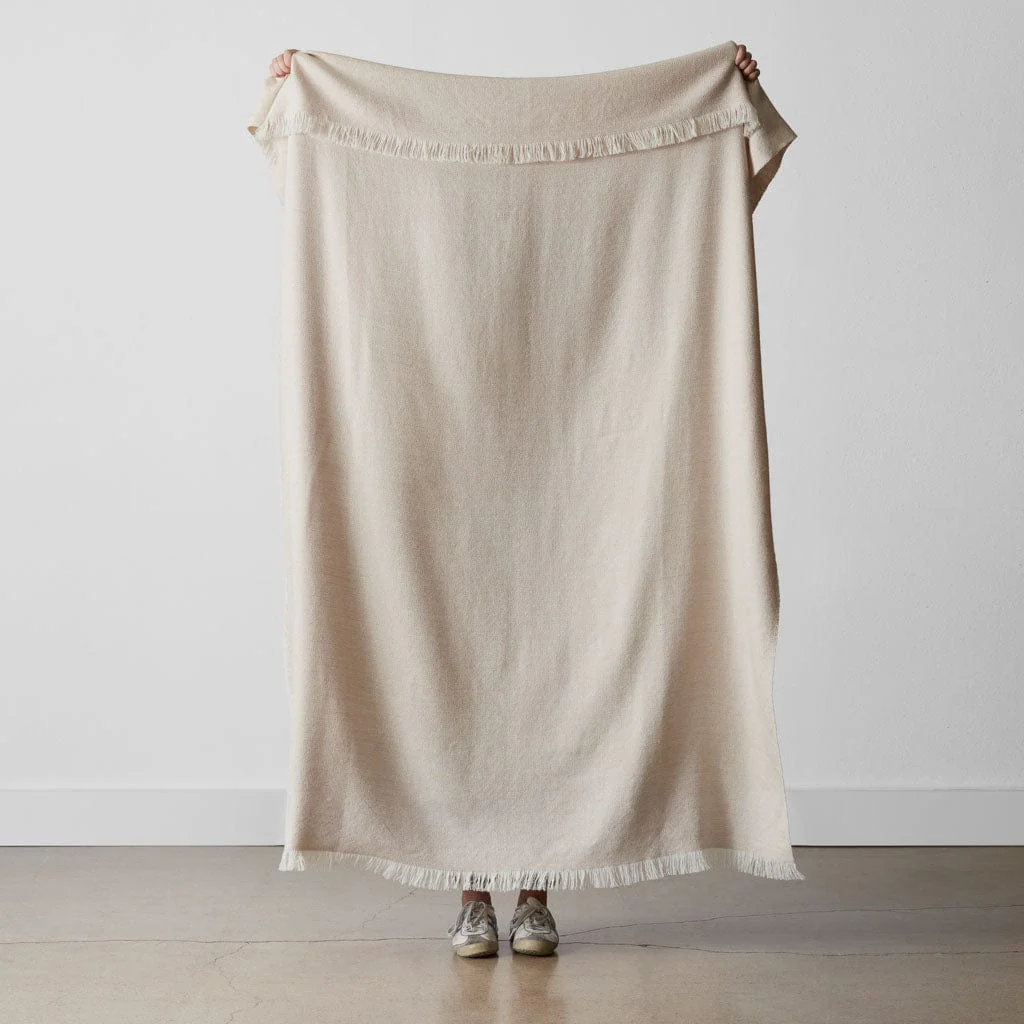 La Calle Alpaca Throw - Image 3