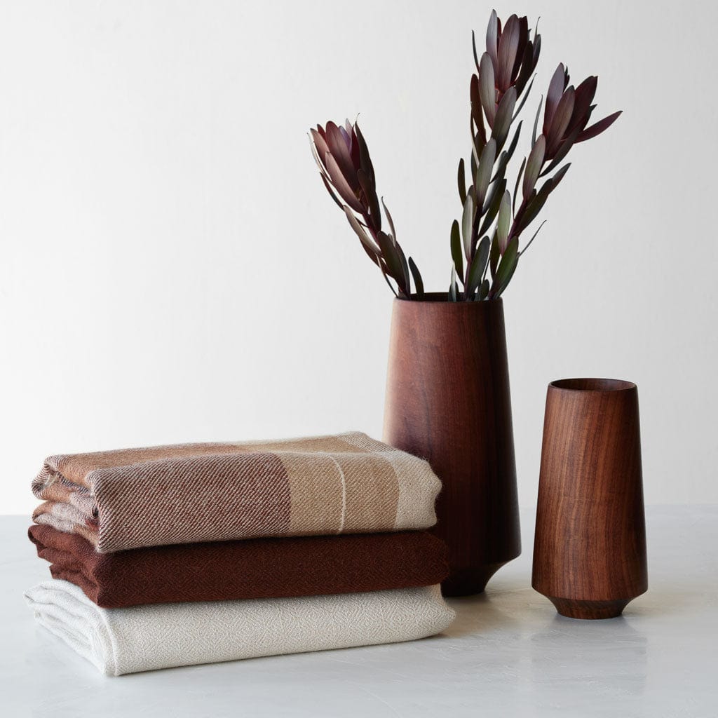La Calle Alpaca Throw - Image 54