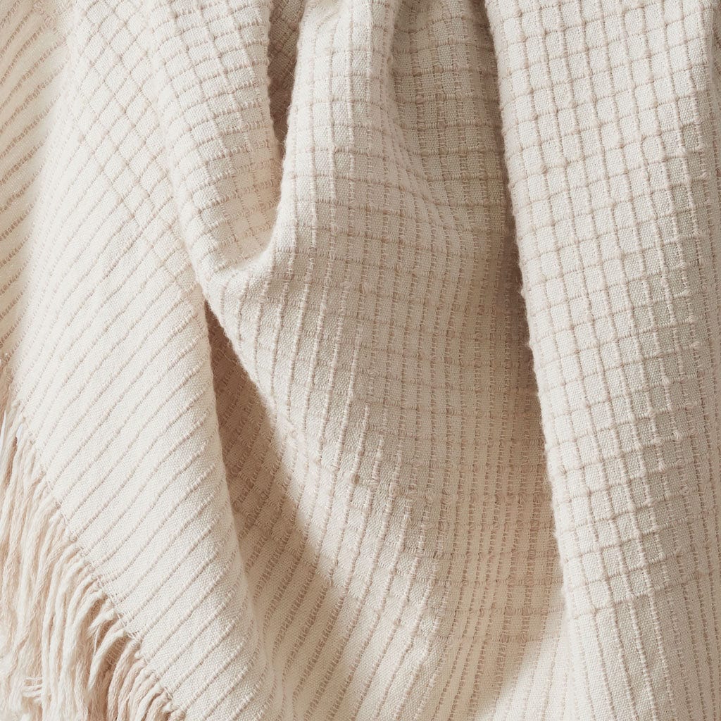 La Leña Luxe Alpaca Bed Blanket - Image 6