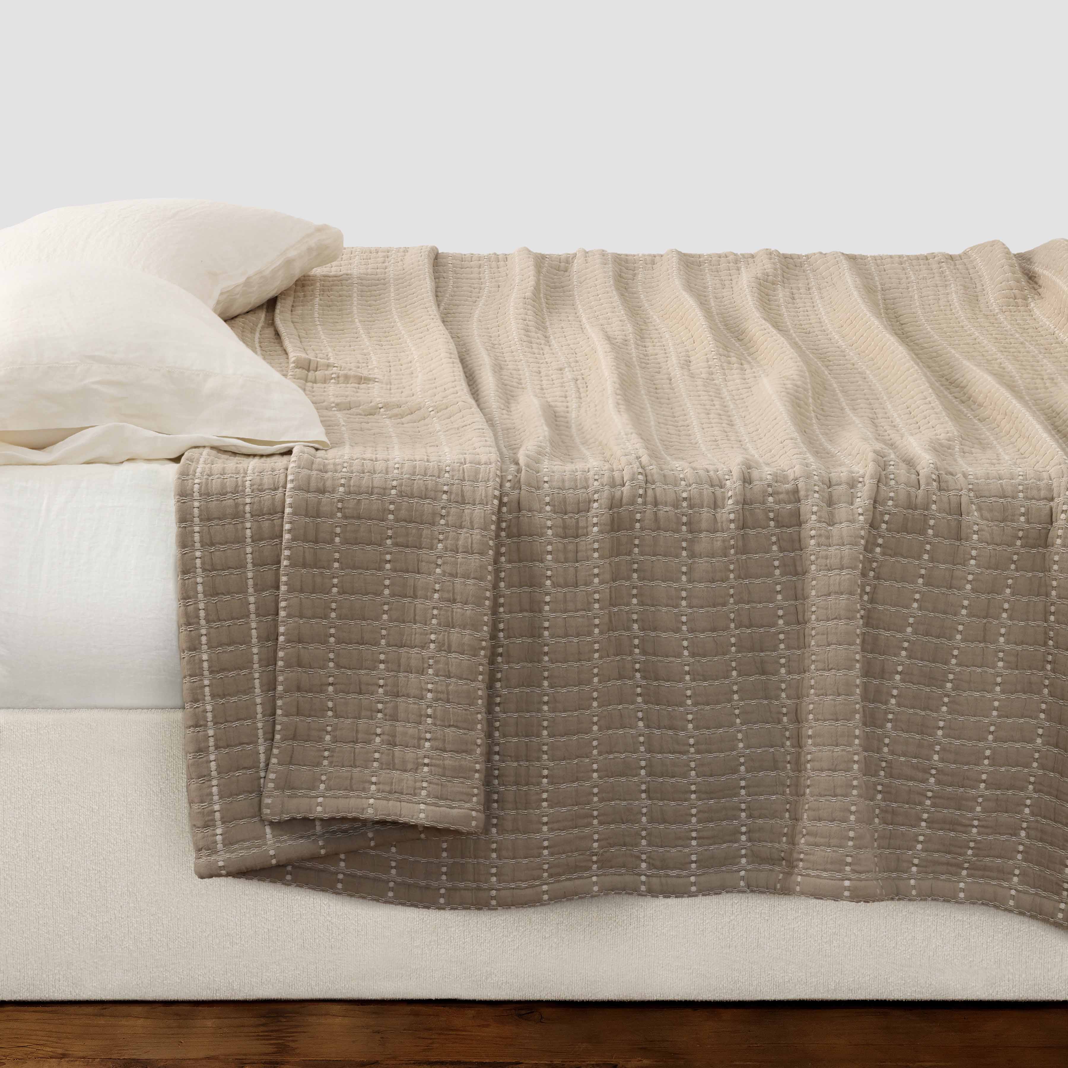 Naya Organic Cotton Quilted Bed Blanket - Image 16