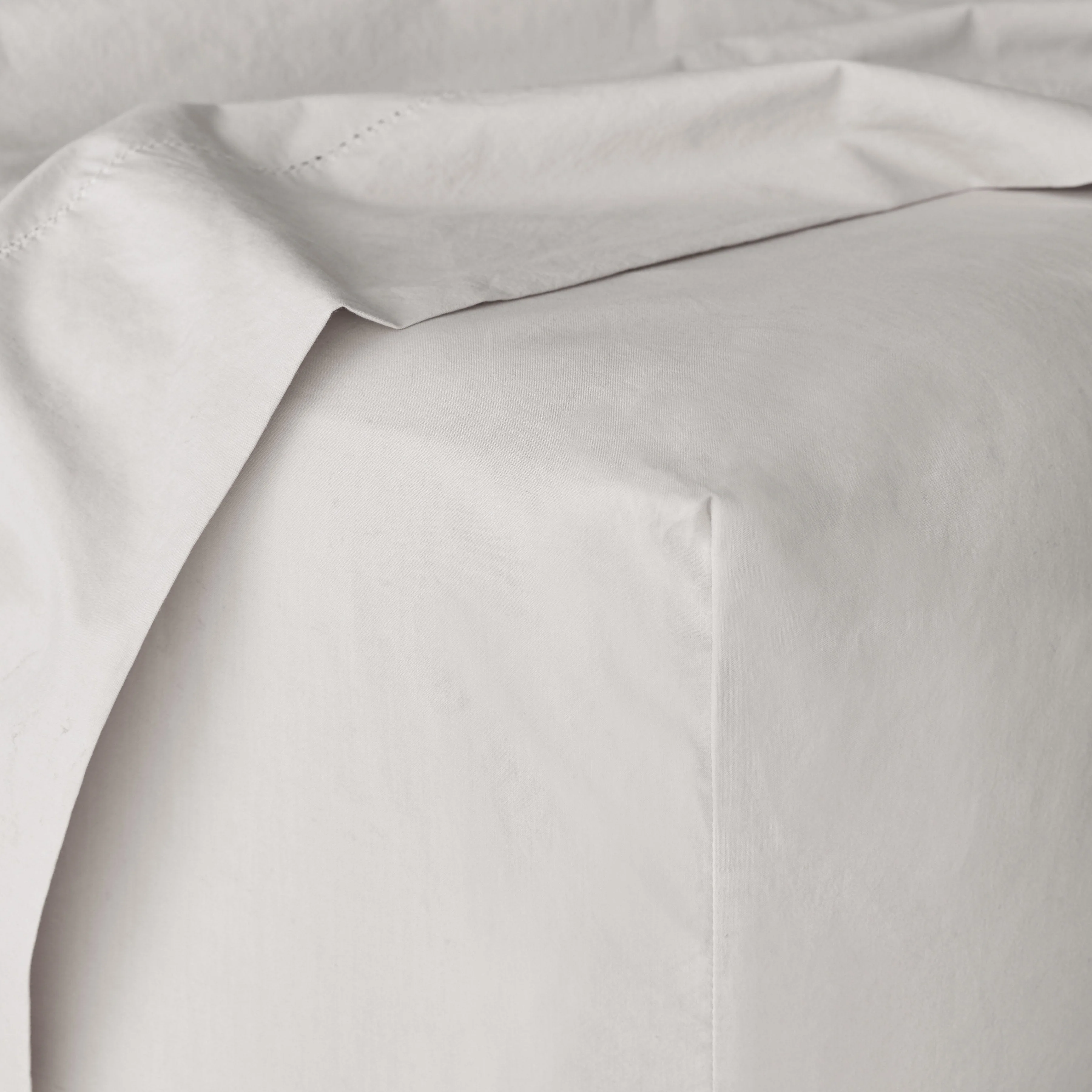 Stonewashed Organic Cotton Percale Fitted Sheet - Image 7