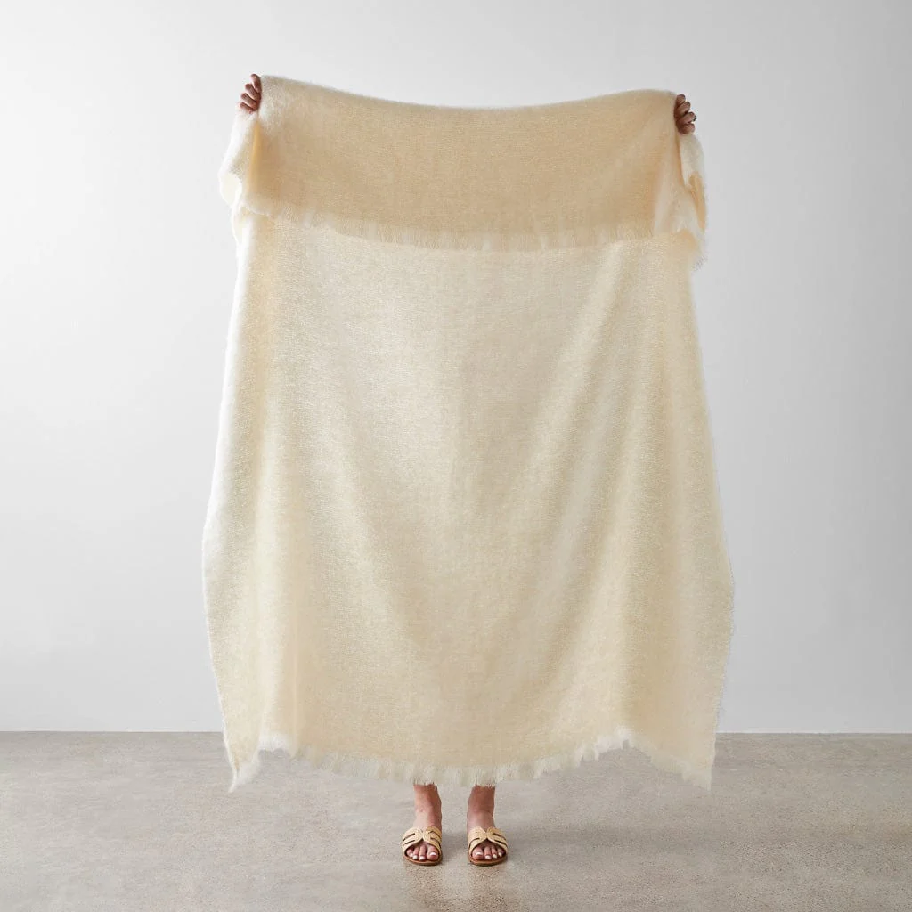 Rowan Mohair Throw - Image 39