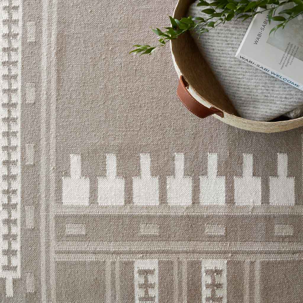 Shylah Handwoven Area Rug - Image 3