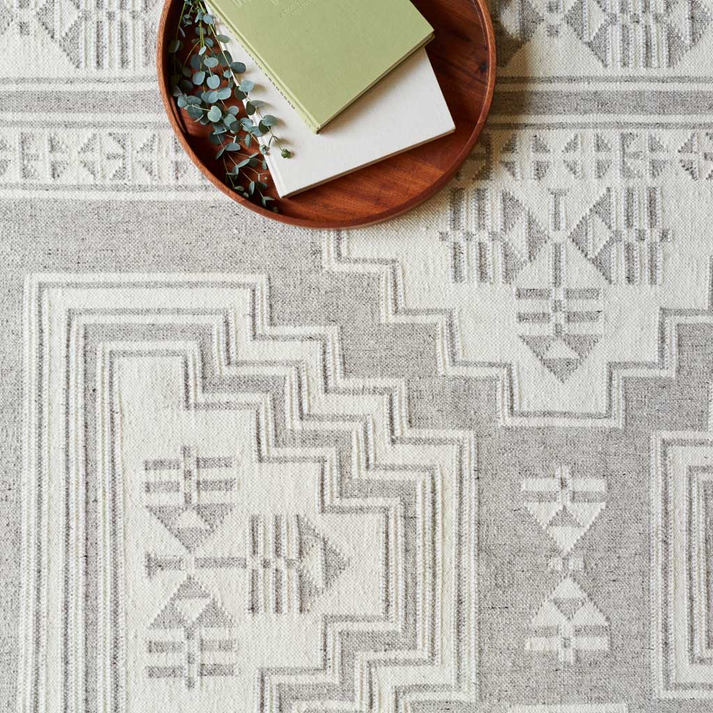 Vihan Handwoven Area Rug - Image 9